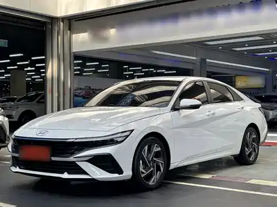 Hyundai Elantra 2024