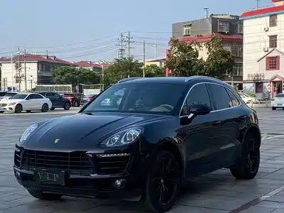 Porsche Macan 2015