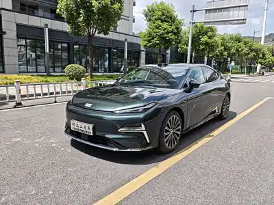 Geely Galaxy Xingyao 8 2025