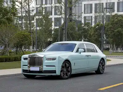 Rolls-Royce Phantom 2024
