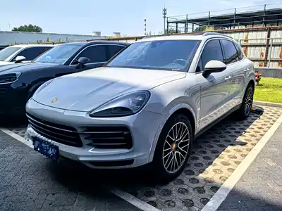 Porsche Cayenne 2022