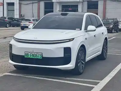 Li Auto L6 2024