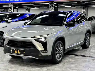 NIO ES8 2022