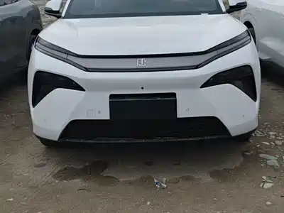 BYD Tang L 2026