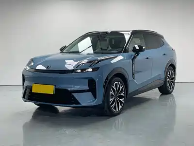 Lynk & Co 08 EM-P 2025