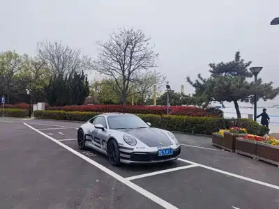 Porsche 911 2023