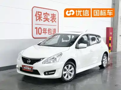 Nissan Tiida 2015