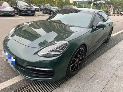 Porsche Panamera 2023