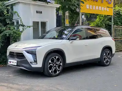 NIO ES8 2022