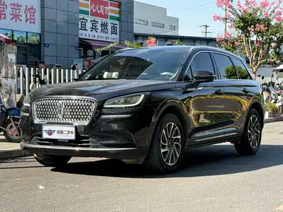 Lincoln Adventurer 2021