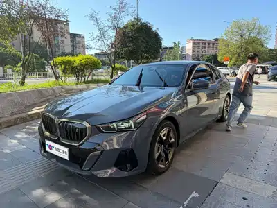 BMW i5 2024