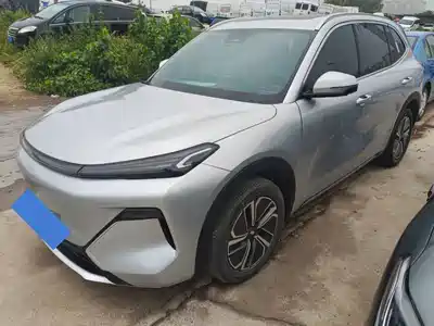 Geely Galaxy Starship 7 EM-i 2025