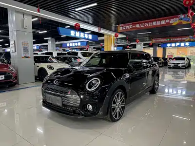 MINI CLUBMAN 2019