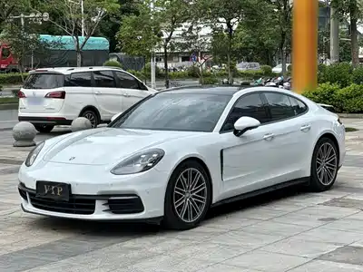 Porsche Panamera 2018