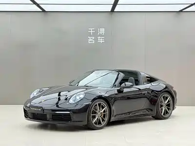 Porsche 911 2023