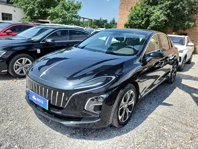 Hongqi E-QM5 2024