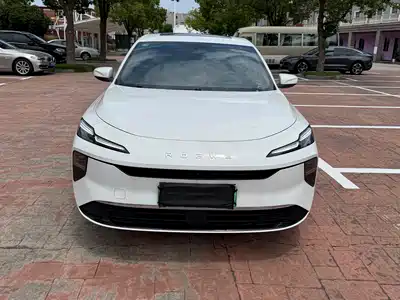Roewe D6 2025