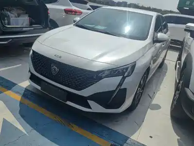 Peugeot 408 2025