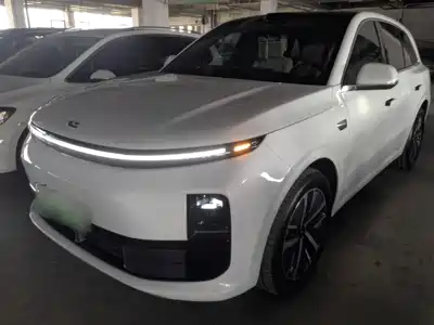 Li Auto L6 2024