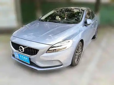 Volvo V40 2018