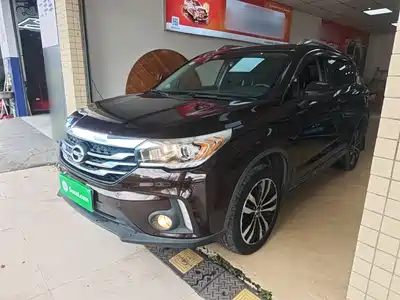 GAC Trumpchi GS4 2015