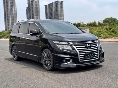 Nissan Quest 2020
