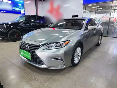 Lexus ES 2018