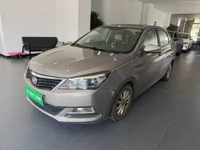 Changan Yuexiang V7 2015
