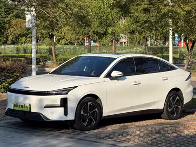 Geely Galaxy L6 2025