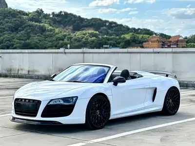Audi R8 2013