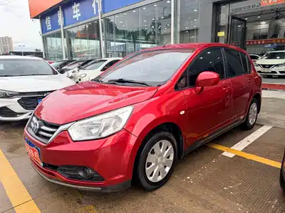 Venucia R50 2017