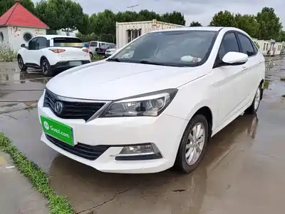 Changan Yuexiang V7 2015