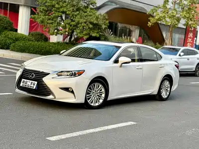 Lexus ES 2016