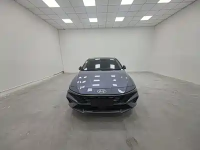 Hyundai Elantra 2024