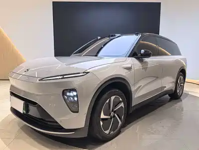 NIO ES8 2024