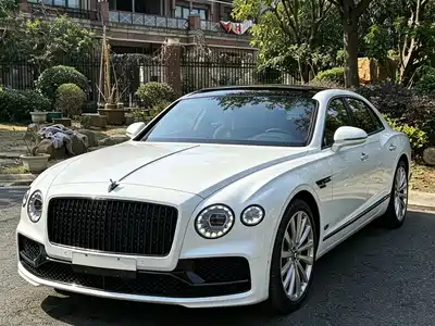 Bentley Flying Spur Plug-in Hybrid 2022