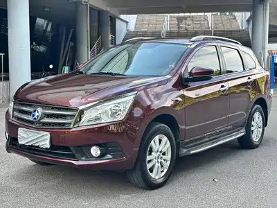 Venucia T70 2016