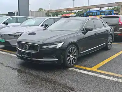 Volvo S90 2023