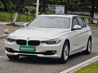 BMW 3 Series (Import) 2012