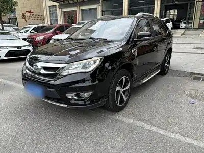 BYD S7 2015