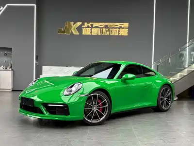 Porsche 911 2025