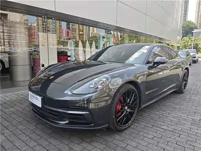 Porsche Panamera 2021