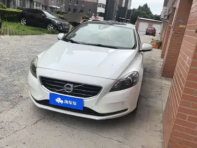 Volvo V40 2013