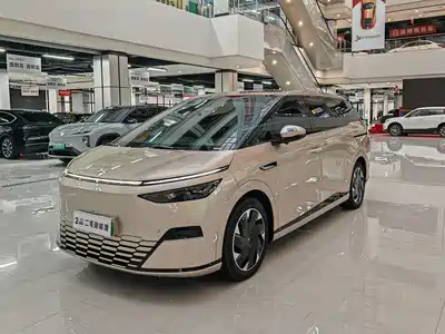 XPeng X9 2024