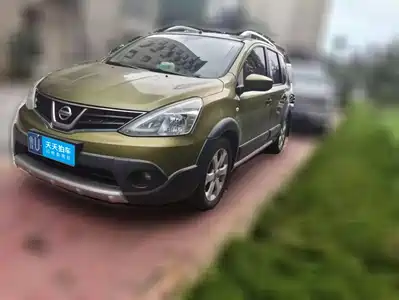 Nissan Livina 2014