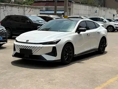 Changan UNI-V 2024