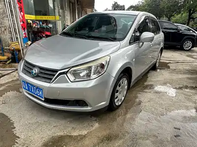 Venucia R50 2012