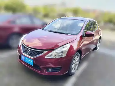 Nissan Tiida 2012