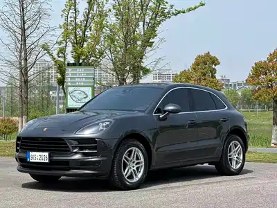 Porsche Macan 2021