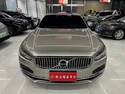 Volvo S90 2022